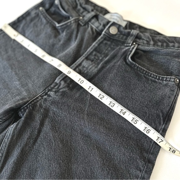 Reformation Cynthia Crop High Relaxed Jean - Picture 10 of 14